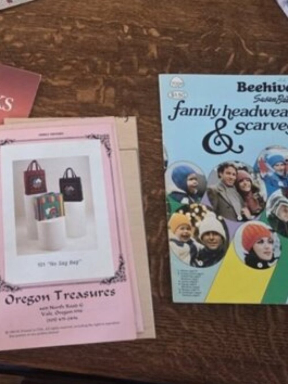 Oregon Treasures No Sag Bag and Knitted Family Headwear/Scarves Instructions
